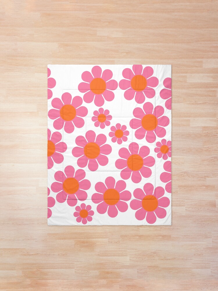 Alternate view of Koryn's Custom Flower Pattern 1 Comforter
