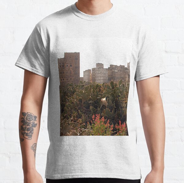 Vista previa del artículo con la obra «Yemen Paisaje Cactus City Desierto», diseñado y vendido por worldways.