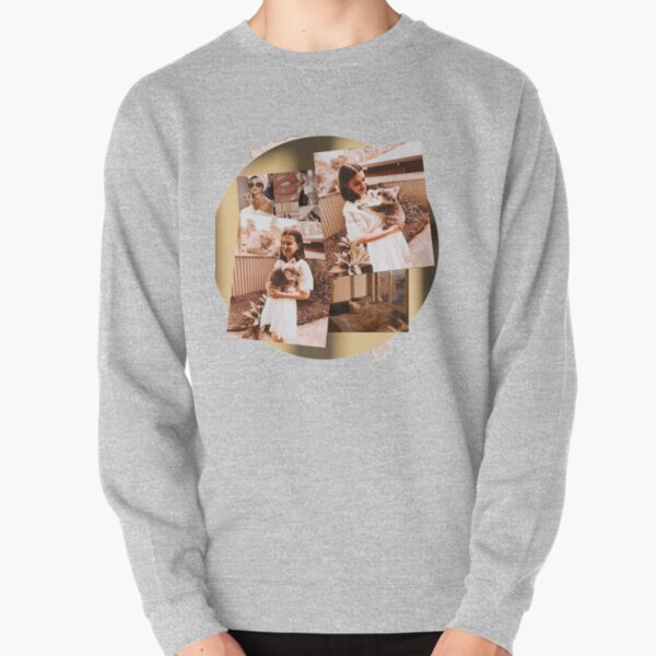 Millie Bobby Brown tenant un koala en marron-rouge vintage Sweatshirt épais