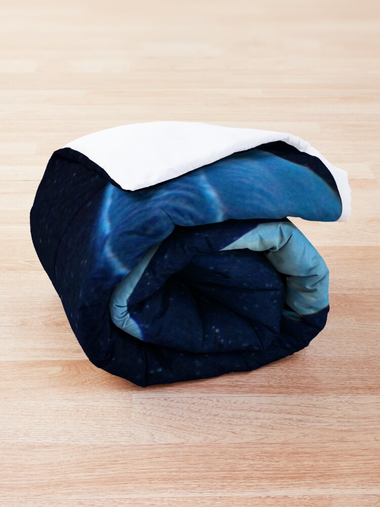 Alternate view of Swimming Jellyfish Comforter