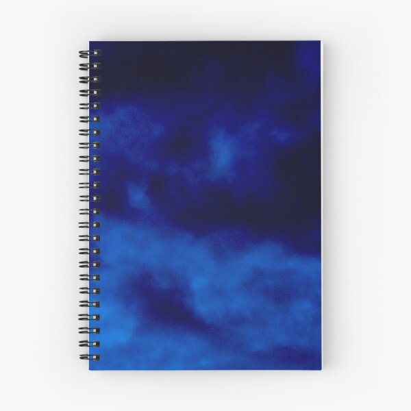 Artikelvorschau, Dunkelblauer bewölkter Himmel entworfen und verkauft von Ludovic Geusa.