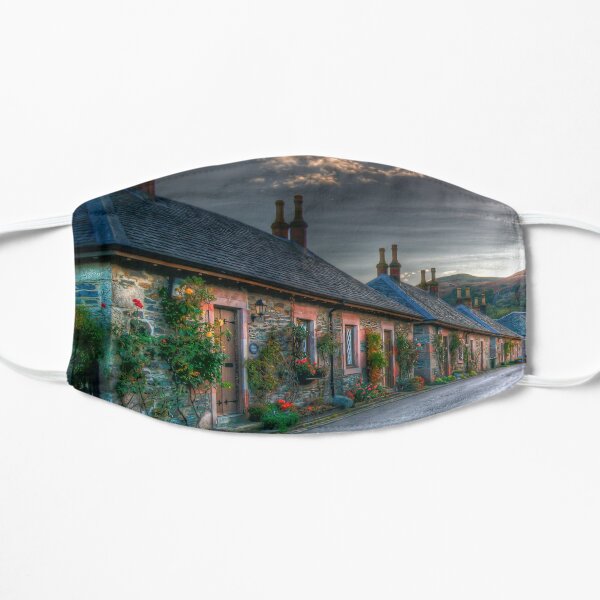 Luss Village, Loch Lomond Mask