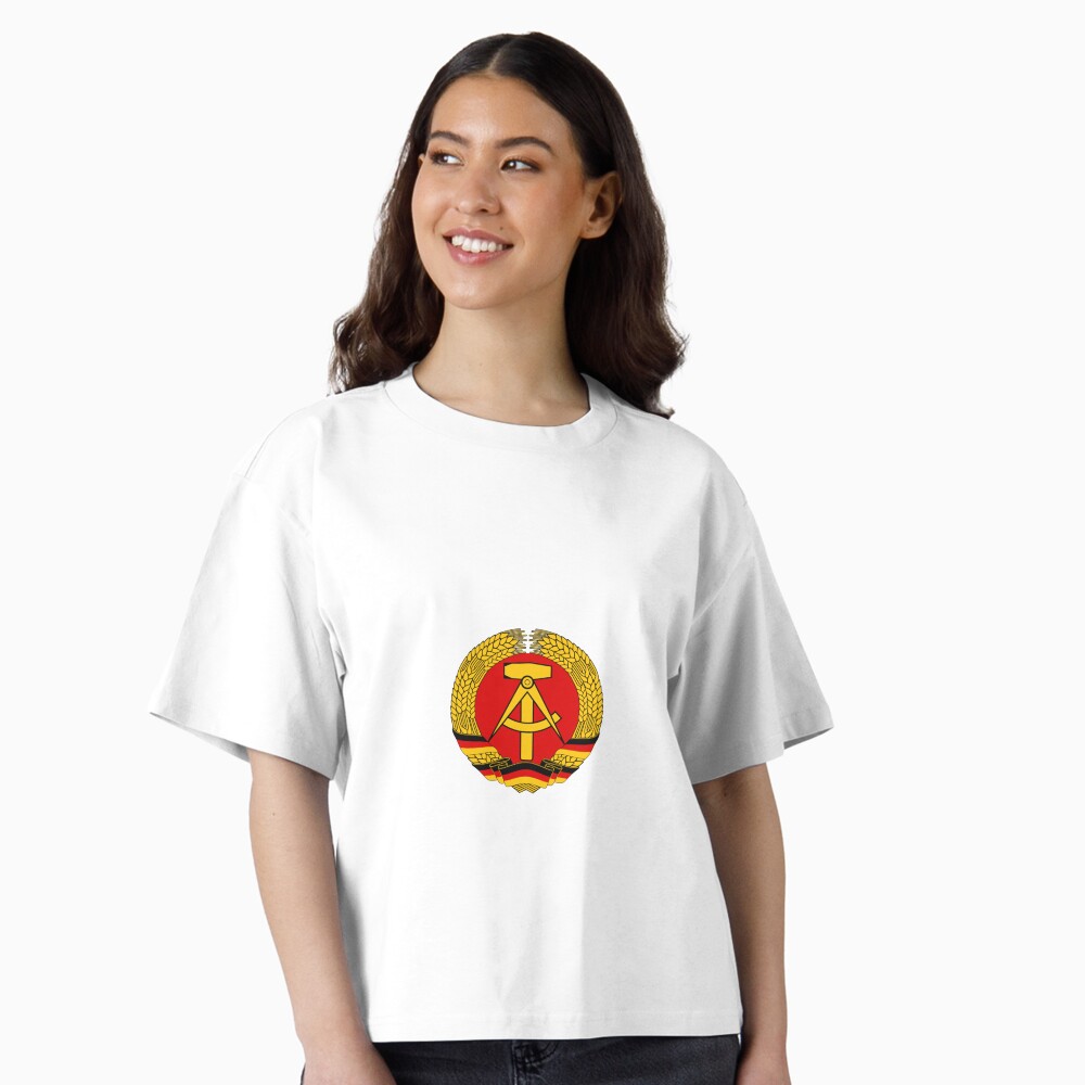 Artikel-Vorschau von Boxy T-Shirt, designt und verkauft von comradejordan.