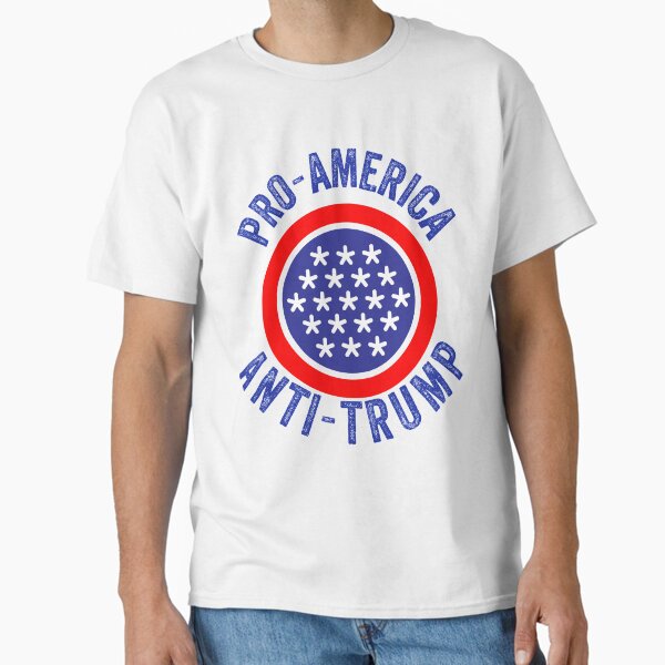 Vista previa del artículo con la obra «Copia de Pro-America Anti-Trump -USA Flag 2020», diseñado y vendido por Sutra-Lotus-Co.