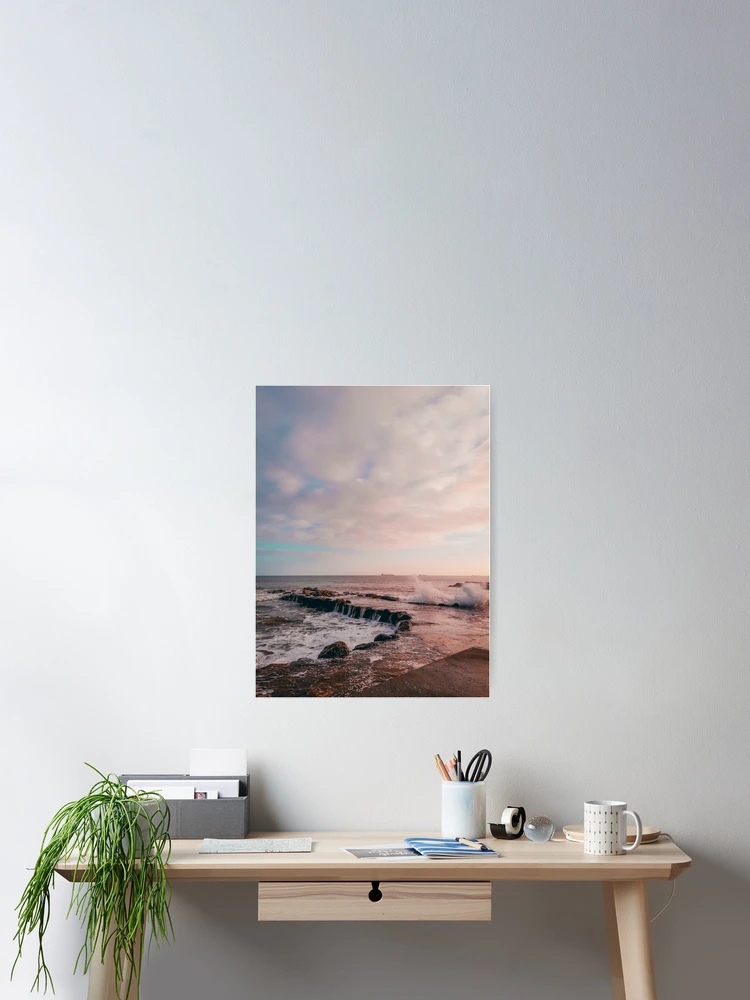 Imagen 2 de 3, Póster con la obra Oceano, diseñada y vendida por Basic310.