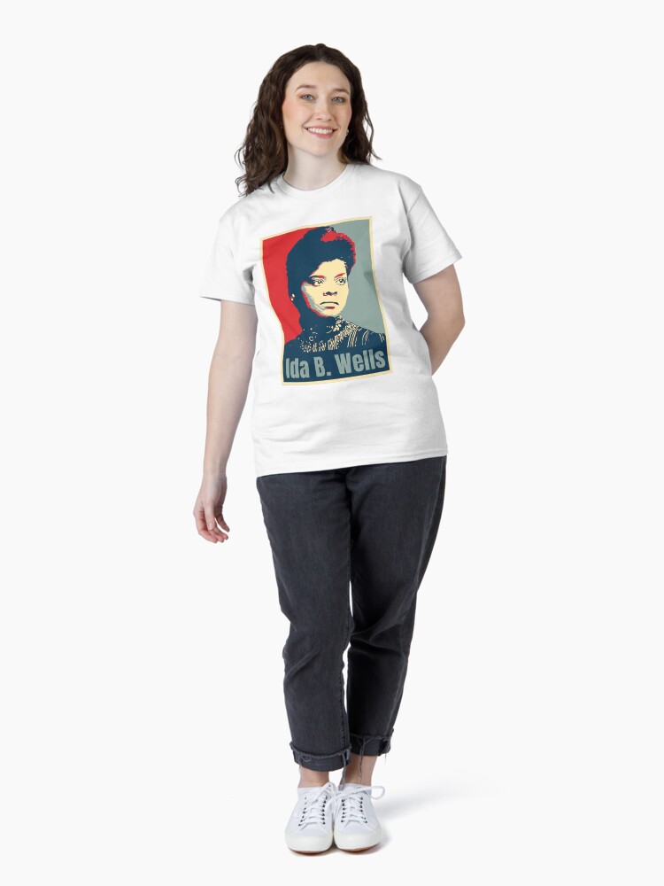 Imagen 4 de 7, Camiseta clásica con la obra Ida B. Wells, diseñada y vendida por radvas.
