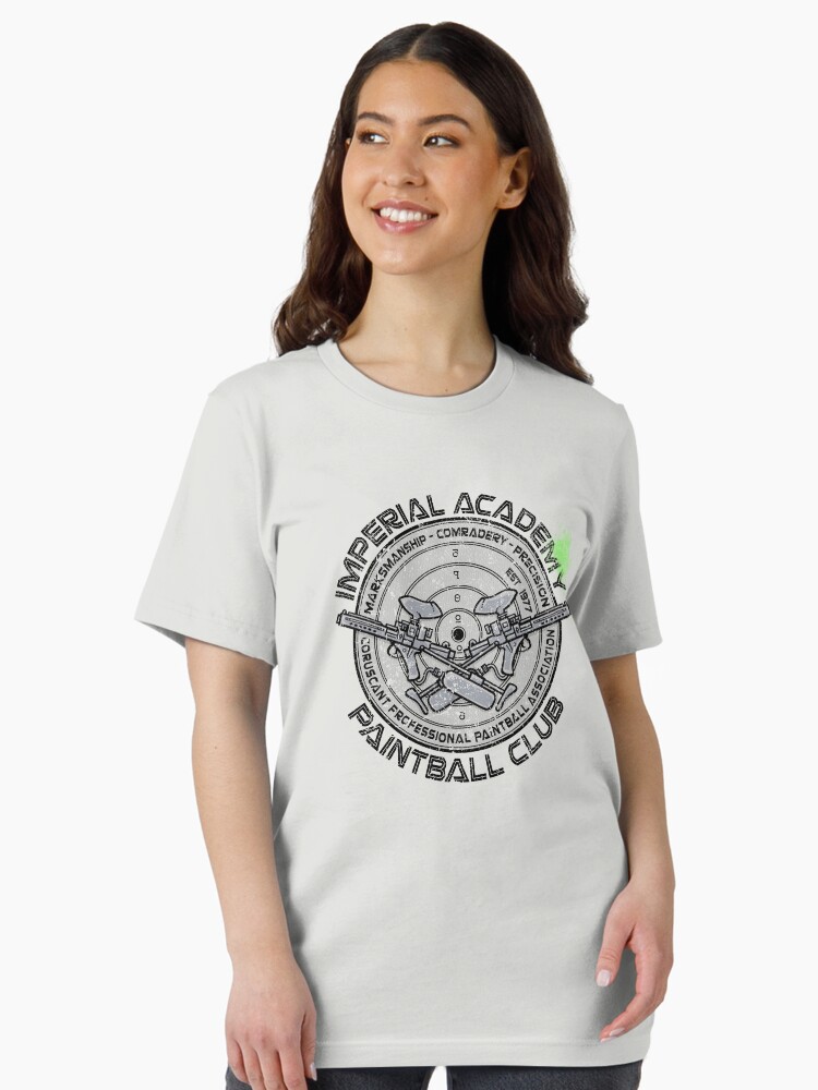Imagen 2 de 7, Camiseta esencial con la obra disparo, diseñada y vendida por kg07.
