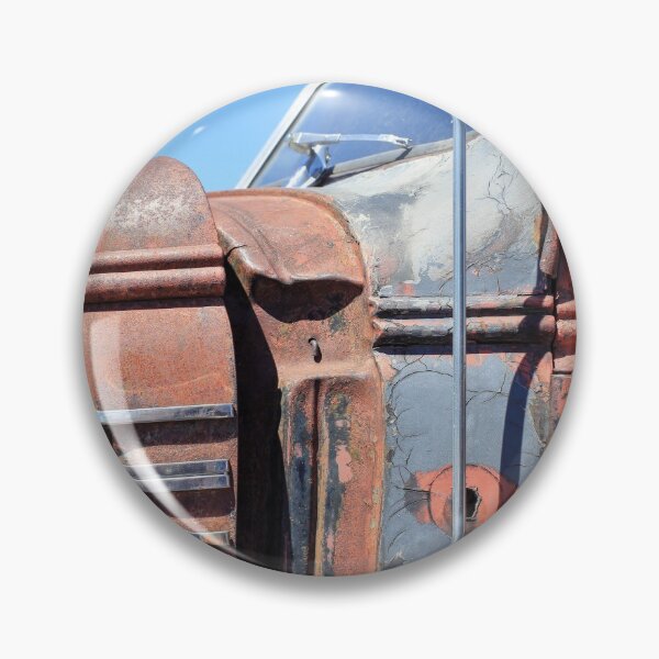 Aperçu de l'œuvre Gros plan de voiture ancienne créée et vendue par zumi.