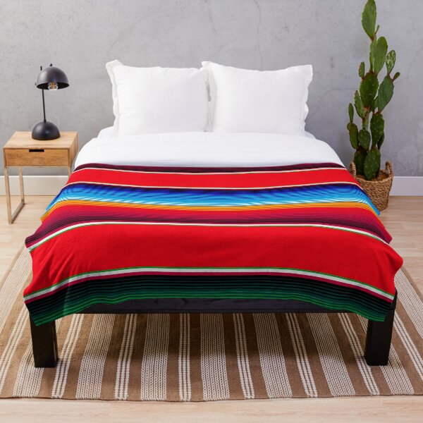 Aperçu de l'œuvre Serape mexicain traditionnel en rouge créée et vendue par House of Haha.