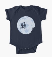 Go home roger! One Piece - Short Sleeve