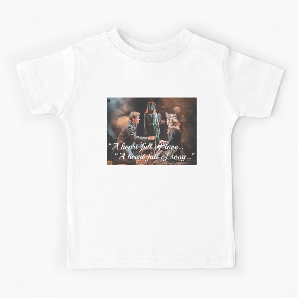 Ein Herz Voller Liebe Les Miserables Kinder T Shirt Von Mythicalsm0sh Redbubble