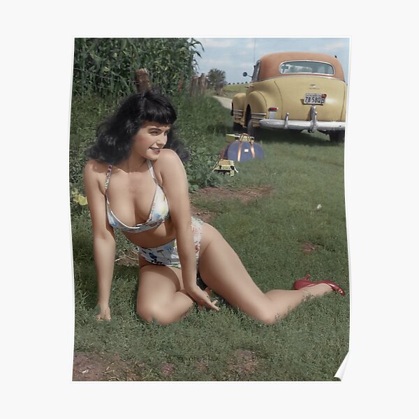 Bettie in the cornfield Poster