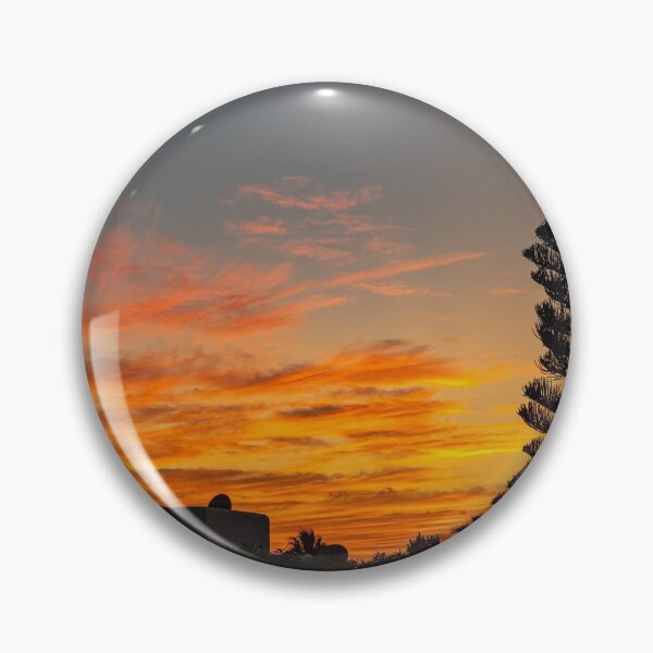 Item preview, Puesta de sol sobre villa designed and sold by iCimages.net.