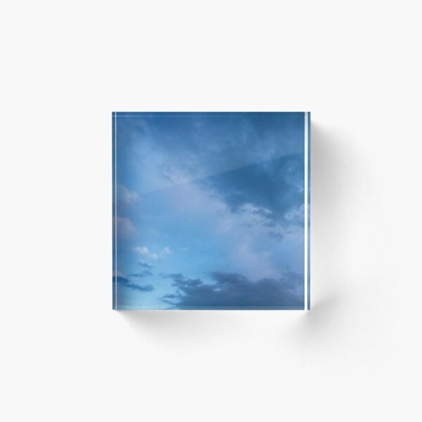 Aperçu de l'œuvre jour de pluie nuages bleus dans le ciel créée et vendue par M-Farouk.
