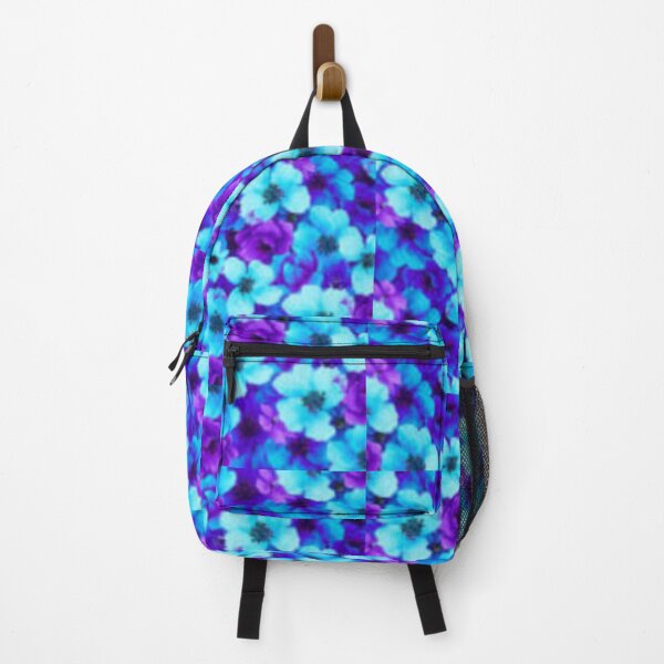 Artikelvorschau, Blau und lila Blumen entworfen und verkauft von SHIVA ARTS.