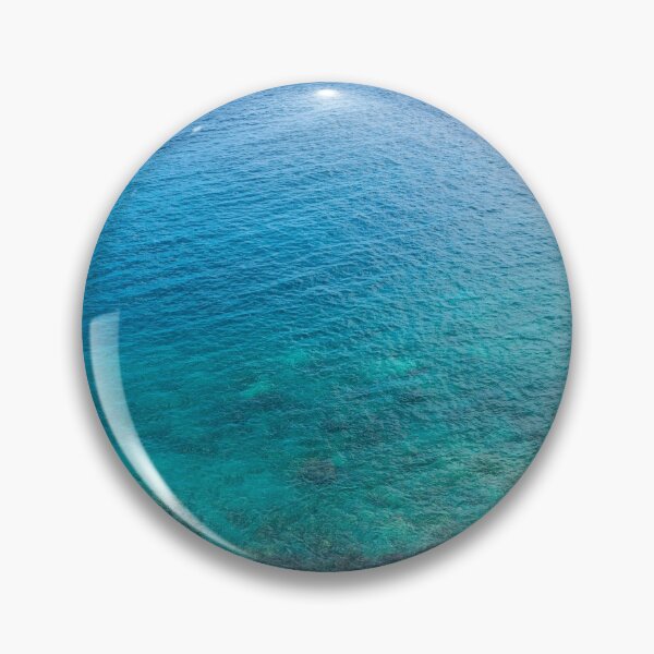 Artikelvorschau, Crystal clear turquoise ocean entworfen und verkauft von iCimages.net.