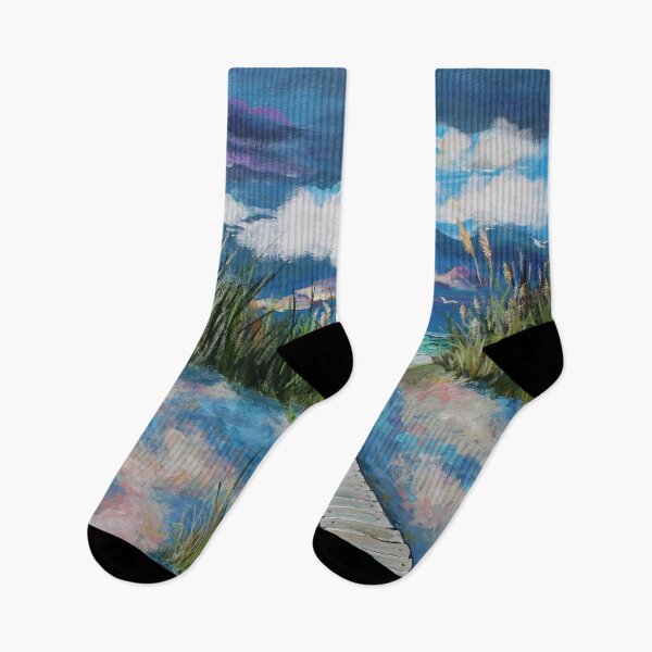 Artikelvorschau, mit Gras und dramatischen Wolken. Es ist einzigartig in seinen kräftigen Farben und seinem etwas naiven Stil entworfen und verkauft von galina-art.