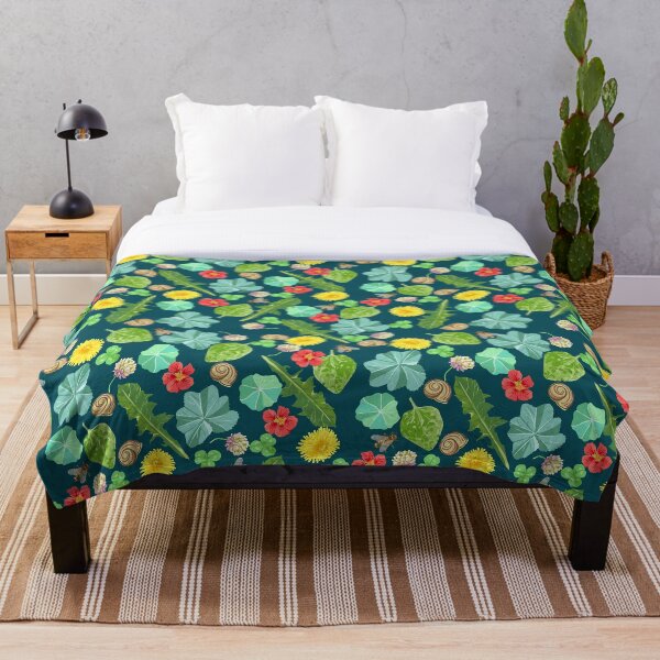 Summer Meadow Pattern Throw Blanket