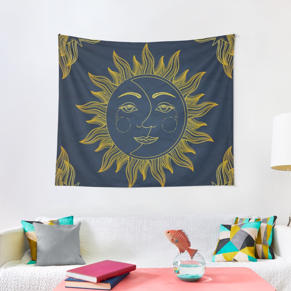 Discover sun and moon i Tapestry