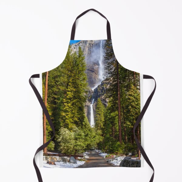 Aperçu de l'œuvre Yosemite Waterfalls créée et vendue par nbrandsberg.