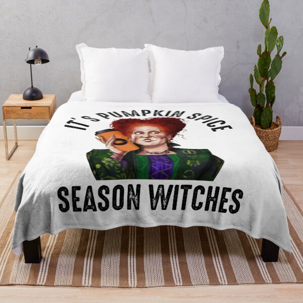 Aperçu de l'œuvre Winifred Sanderson C'est la saison des épices à la citrouille Sorcières créée et vendue par AcostaStafford.