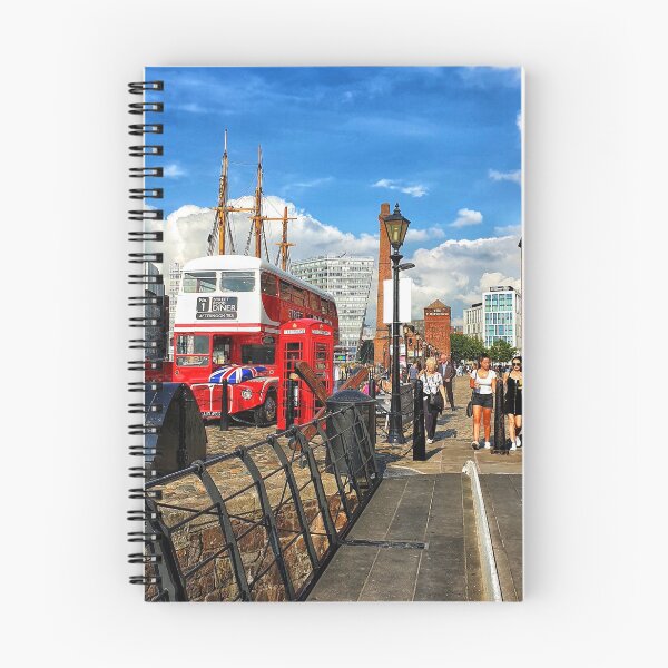 Artikelvorschau, Albert Dock Liverpool entworfen und verkauft von Riacphotography.
