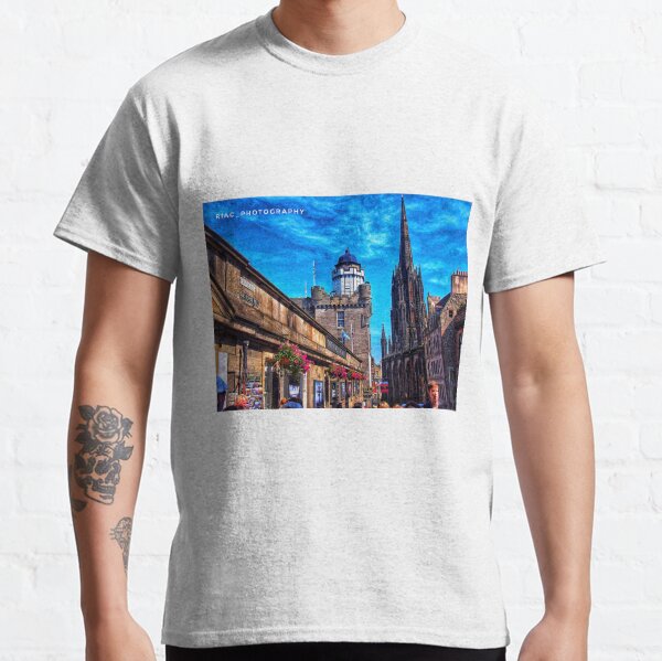 Royal Mile Edinburgh Classic T-Shirt