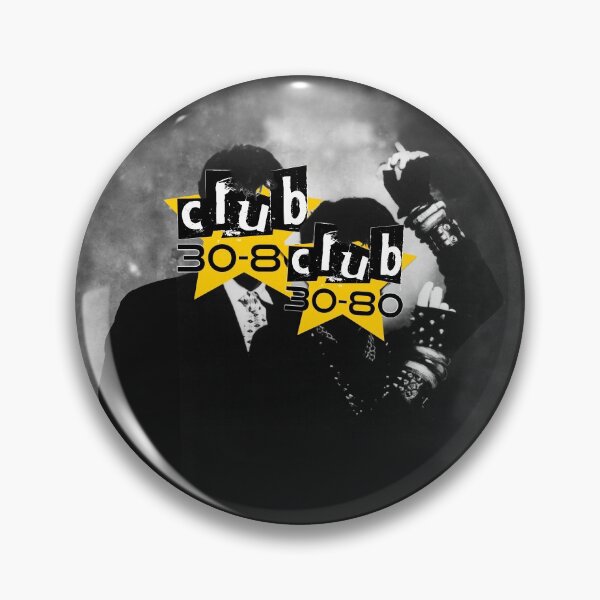 Artikelvorschau, Wir haben dieses beliebte Bild für eine Reihe von Warenprodukten verfügbar gemacht. Das Bild zeigt das Club 30-80-Logo, das dem ikonischen Bild von Marc Almond und Dave Ball von Soft Cell überlagert ist. entworfen und verkauft von Club30-80.