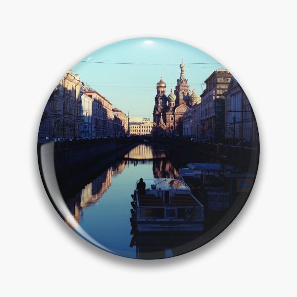 Item preview, Barco en Canal - San Petersburgo, Rusia designed and sold by LucaRocchini.