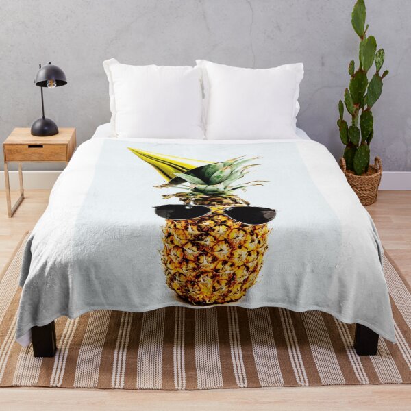 Aperçu de l'œuvre Ananas frais créée et vendue par Basic310.