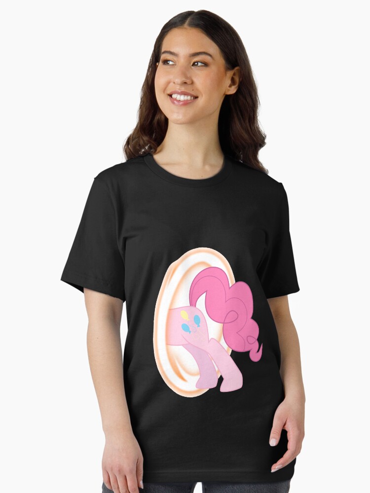 Aperçu 2 sur 7. T-shirt essentiel avec l'œuvre Portail Pinkie #2 créée et vendue par PinkieTheRipper.