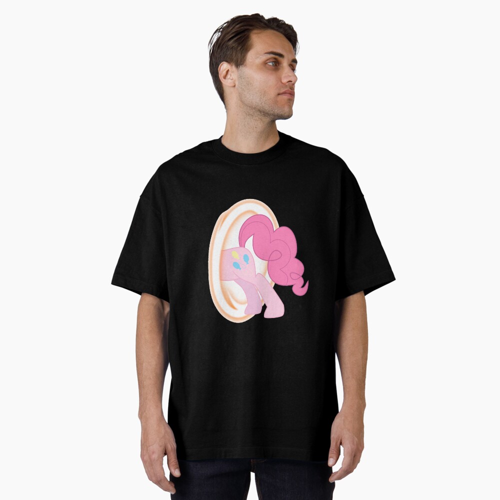 Aperçu de l'œuvre T-shirt oversize créée et vendue par PinkieTheRipper.