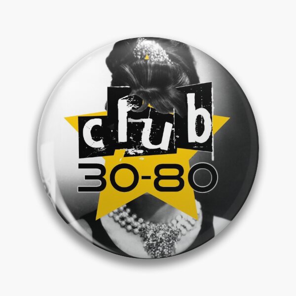 Item preview,  Hemos hecho que esta imagen popular esté disponible en una amplia gama de productos de merchandising. La imagen presenta el logotipo del Club 30-80 superpuesto en la imagen icónica de Audrey Hepburn en Breakfast at Tiffany. designed and sold by Club30-80.