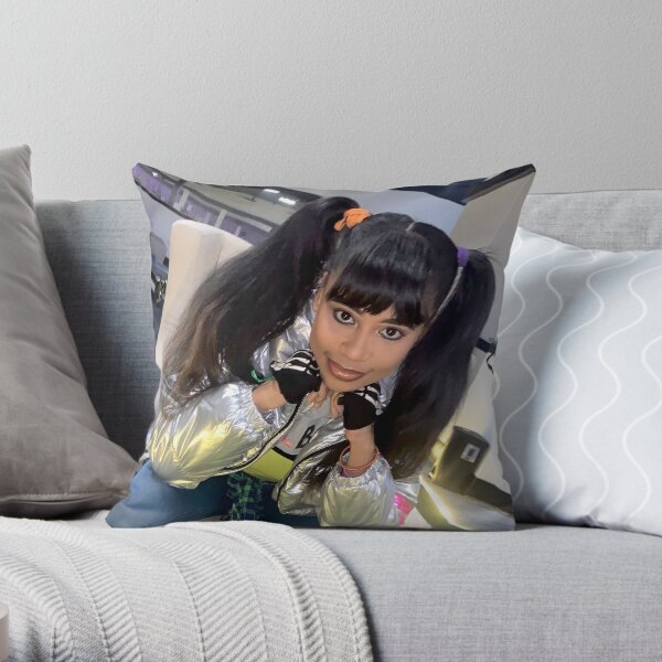 Reigndrop Lopes Throw Pillow