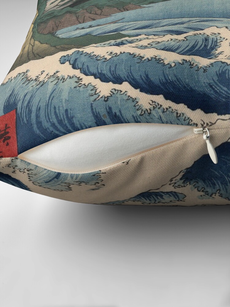 Thumbnail 2 von 4, Kissen, Ando Hiroshige - Meer bei Satta in der Suruga Provinz designt und verkauft von artcenter.