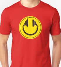 Headphones smiley wire plug Slim Fit T-Shirt