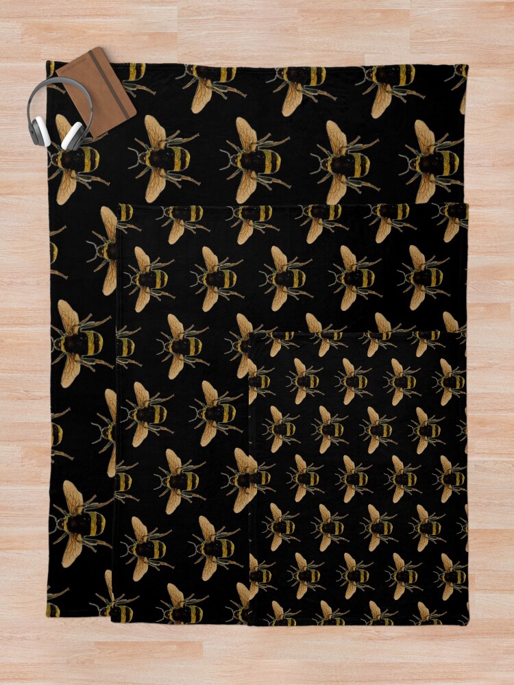 Alternate view of Bumble Bee Throw Blanket