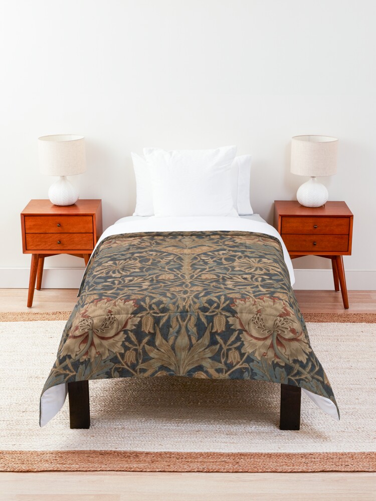 Alternate view of Honeysuckle by William Morris, 1876 Comforter