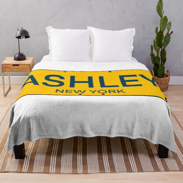 Artikelvorschau, New York Kennzeichen Name Ashley entworfen und verkauft von LinhlyHarwell13.
