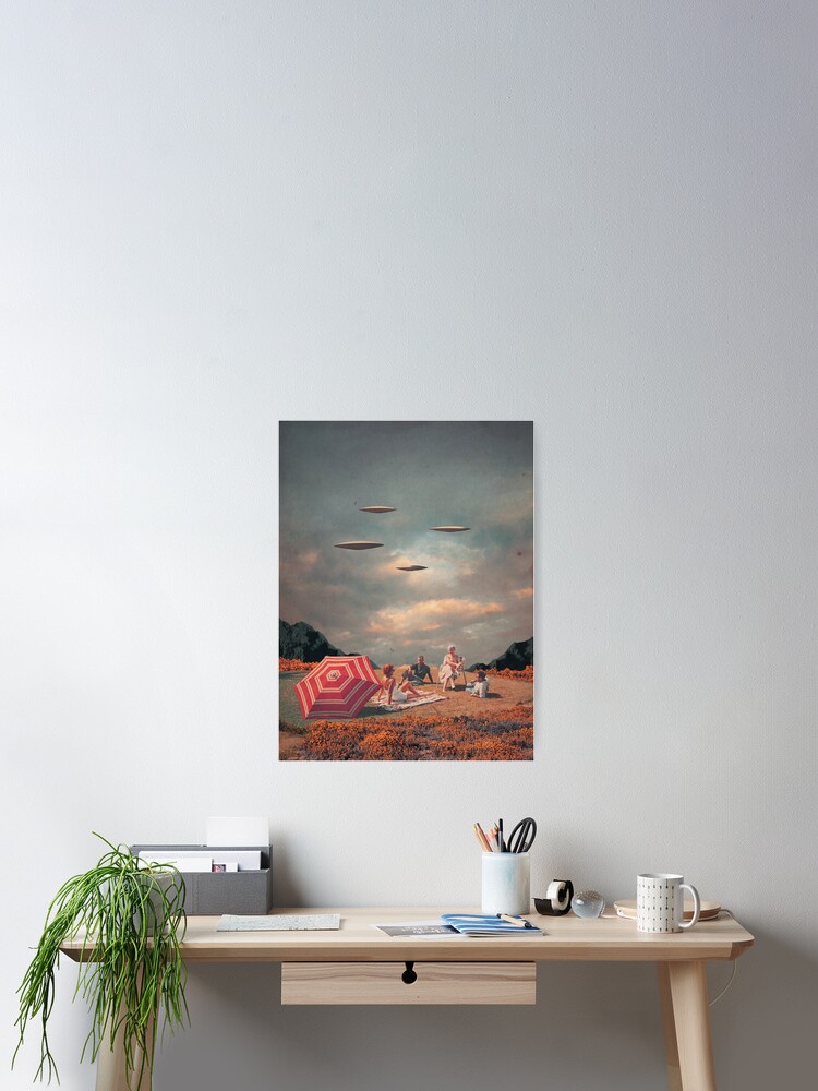 Aperçu 2 sur 3. Poster avec l'œuvre Faites comme s'ils n'étaient jamais venus créée et vendue par FrankMoth.
