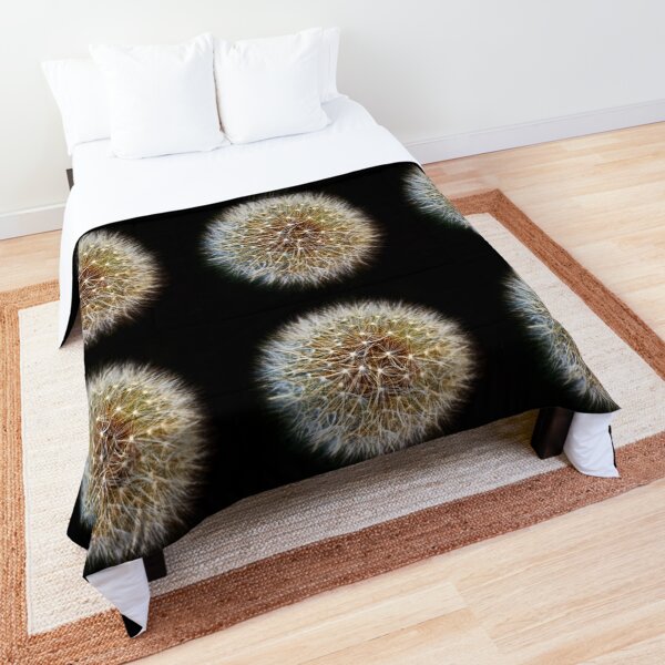 Dandelion Seed Head (2) Comforter