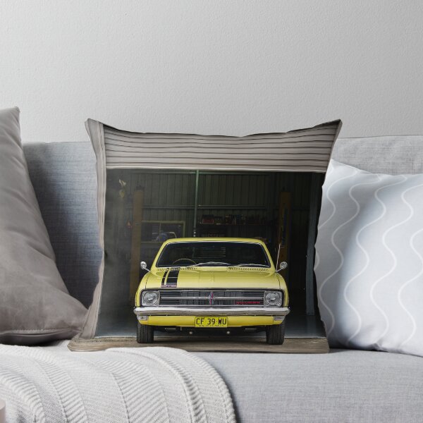 Artikelvorschau, Peter Suraces Holden HK Monaro entworfen und verkauft von HoskingInd.