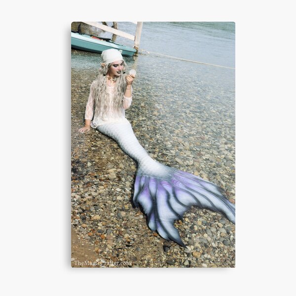 mermaid with betta tail - Google Search  Realistic mermaid tails,  Realistic mermaid, Mermaid art