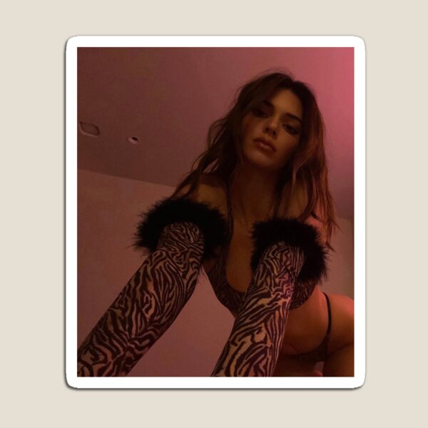 Aperçu de l'œuvre Kendall Jenner créée et vendue par calii12.
