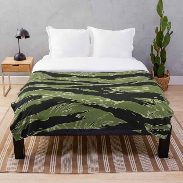 Artikelvorschau, Camo Camouflage Pattern B. entworfen und verkauft von Ximoc.