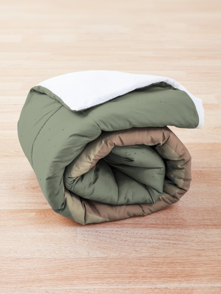 Alternate view of Comic story teller Comforter