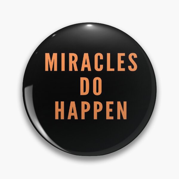 Aperçu de l'œuvre Les miracles se produisent créée et vendue par MissVania Speaks.