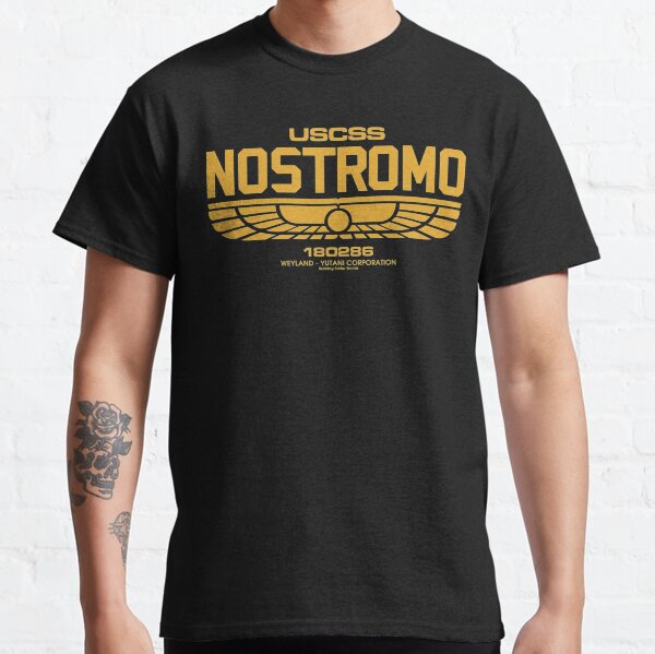 «Alien» de Ridley Scott.
L'imprimé élégant est forcément un favori pour l'homme de votre vie.
Le design est unique à Rivenfalls et est une œuvre d'art conceptuelle originale présentée dans une netteté T-shirt classique