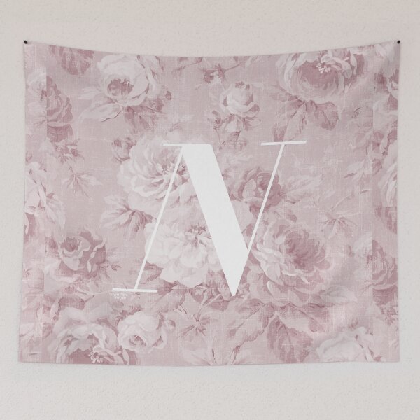 Aperçu de l'œuvre Lettre N, Alphabet Vintage - Monogramme botanique Mauve en sourdine créée et vendue par mydoodlesateme.