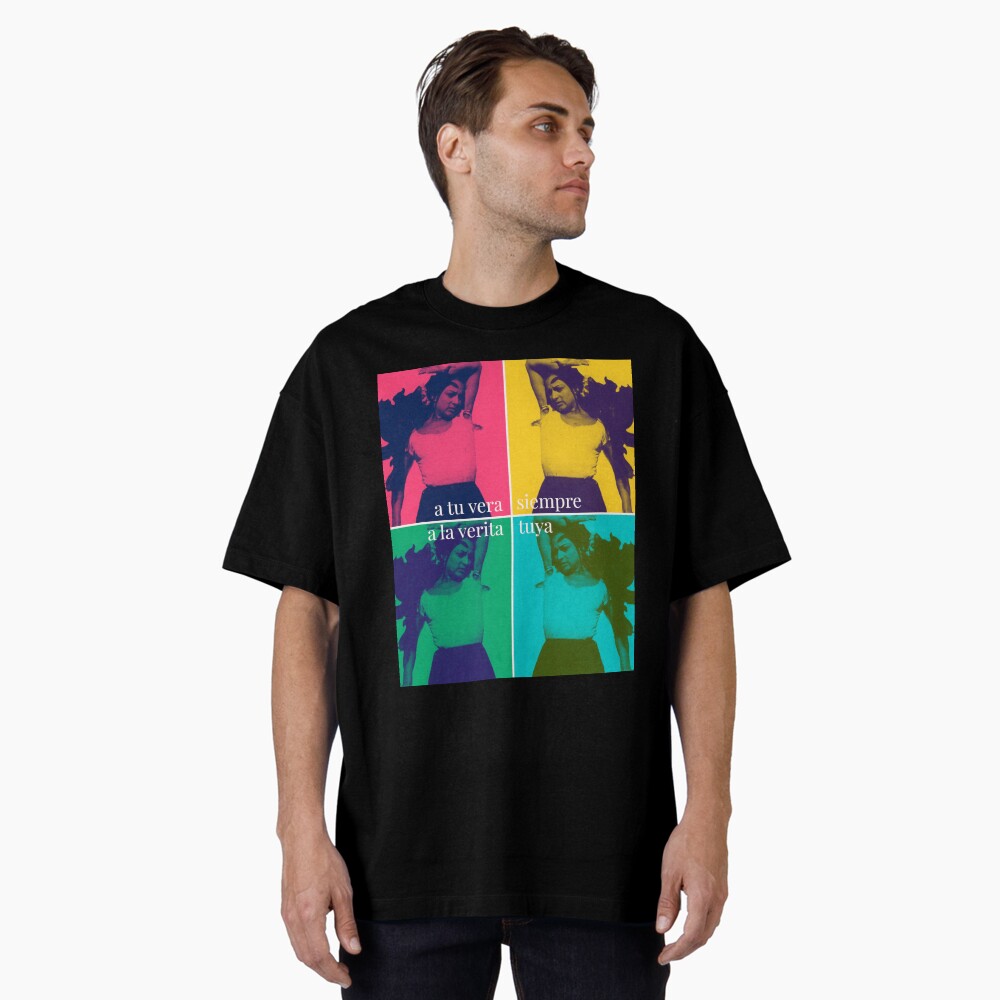 Vista previa del artículo con la obra «Camiseta holgada», diseñado y vendido por danimota.